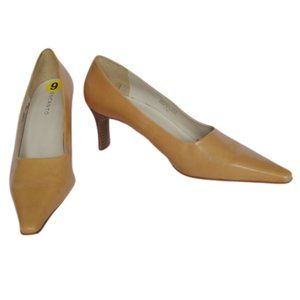 Encanto Caramel Pointy Toe Leather Classic Pump NEW Sz. 9